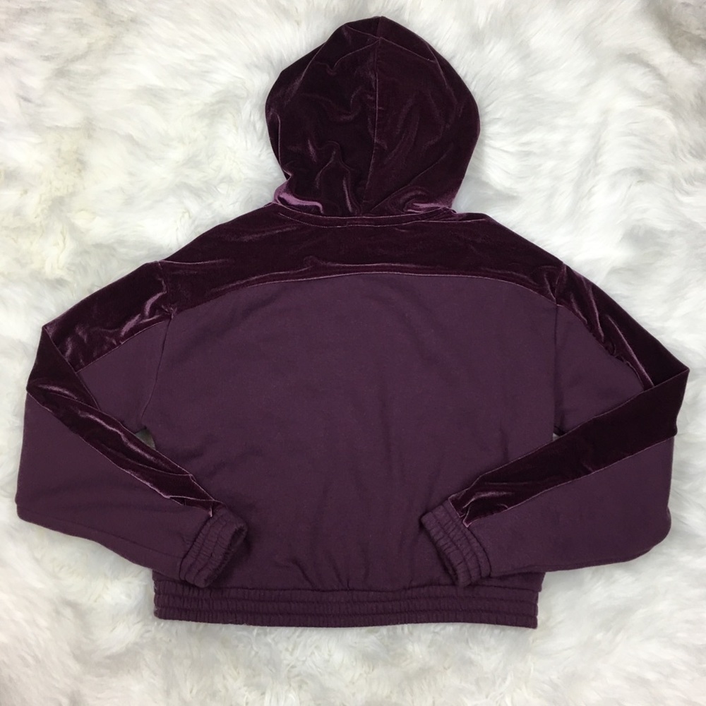 PINK Victoria’s Secret Cropped Hoodie XS Velvet - Picture 2 of 6